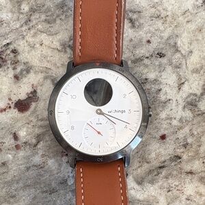Withings Nova Watch - White and Brown